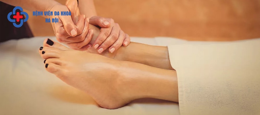 Massage là phương pháp giúp khí huyết lưu thông ổn định 