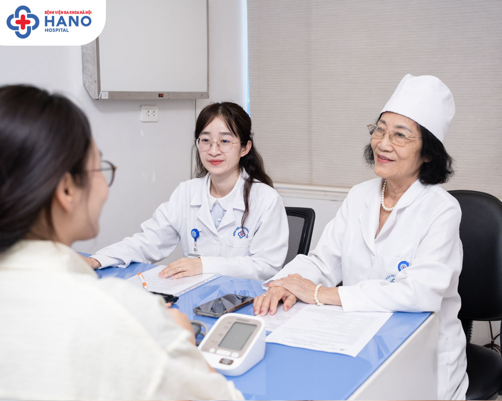 Bác sĩ Hợp tư vấn ung thư vú