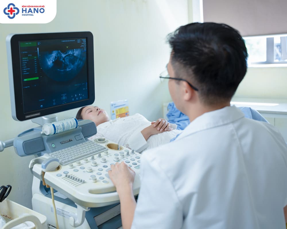 Các bước thăm khám, kích trứng và trữ đông
