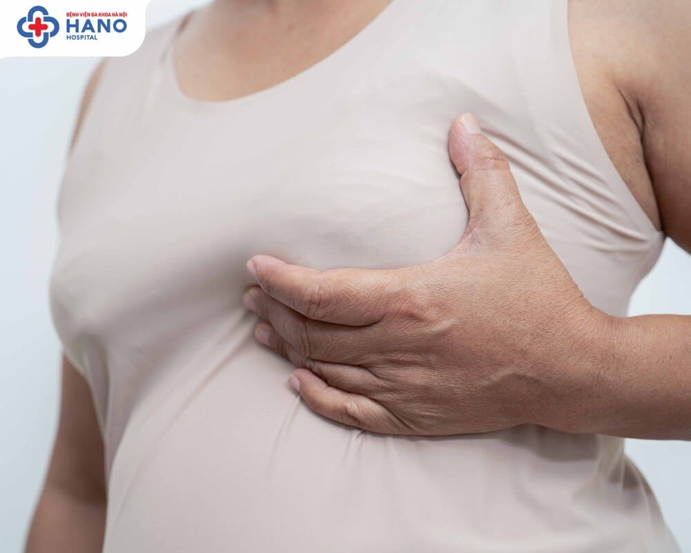 Mặc áo ngực vừa vặn, tránh chèn ép vùng vú